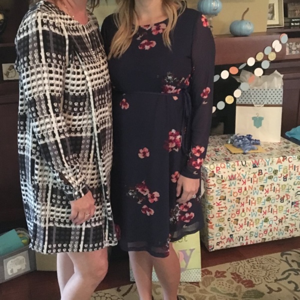 Maternity Dress - Picture 5 of 5